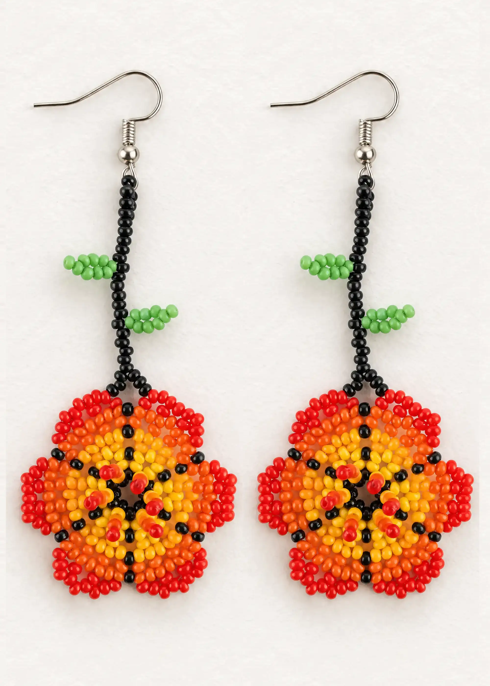 Arete Flor con Hoja